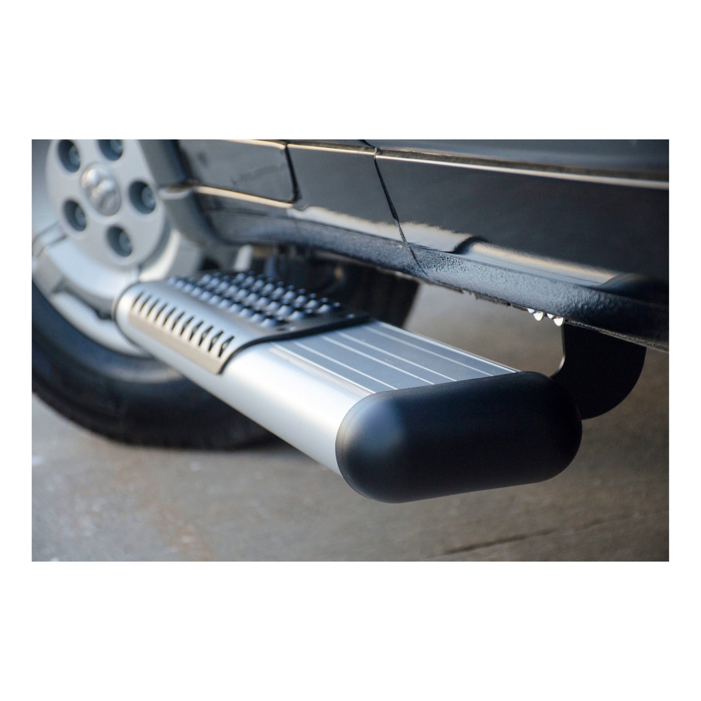 Luverne O-Mega II 6" x 36" & 100" Silver Aluminum Side Steps, Select Ford E-Series Vans