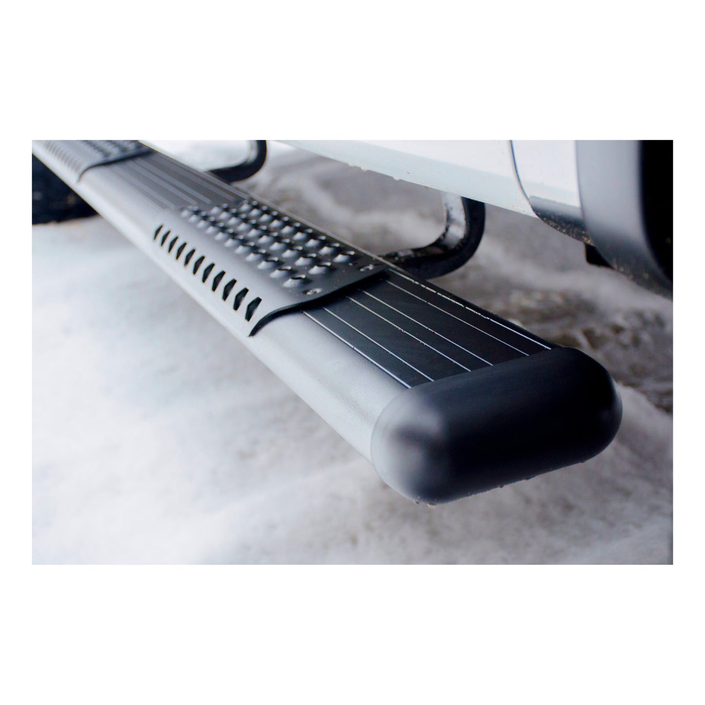 Luverne O-Mega II 6" x 98" Black Aluminum Side Steps, Select Chevy Express, GMC Savana