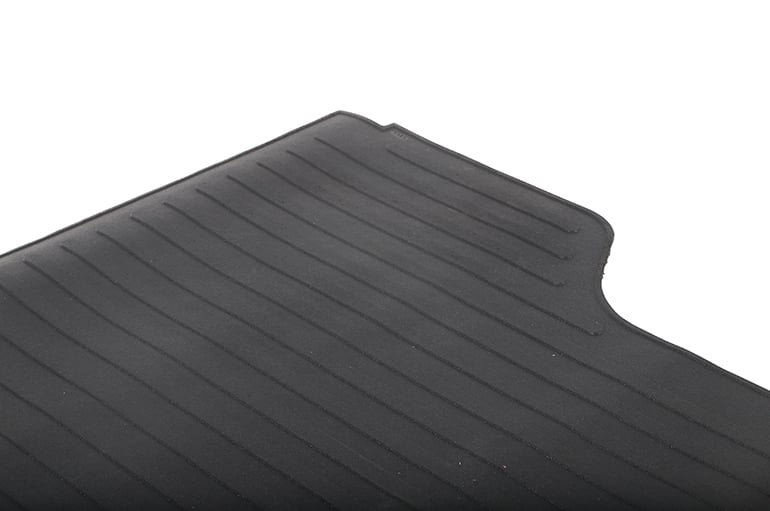 Dee Zee Heavyweight Bed Mat - Custom Fit for Ford F150 (2004-2014) - 6.5' Bed