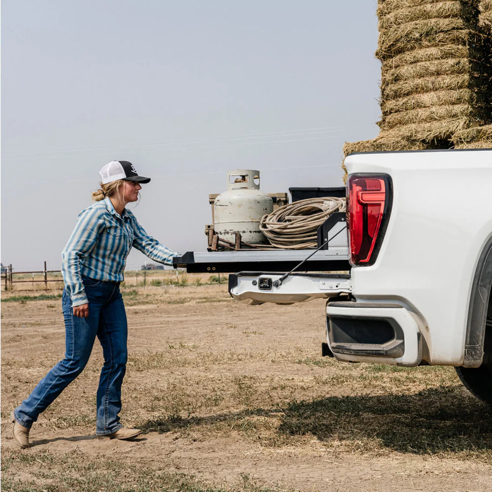 CargoGlide 2200 XL Bed Slide - 95-in L x 46-in W (For Service Bodies)