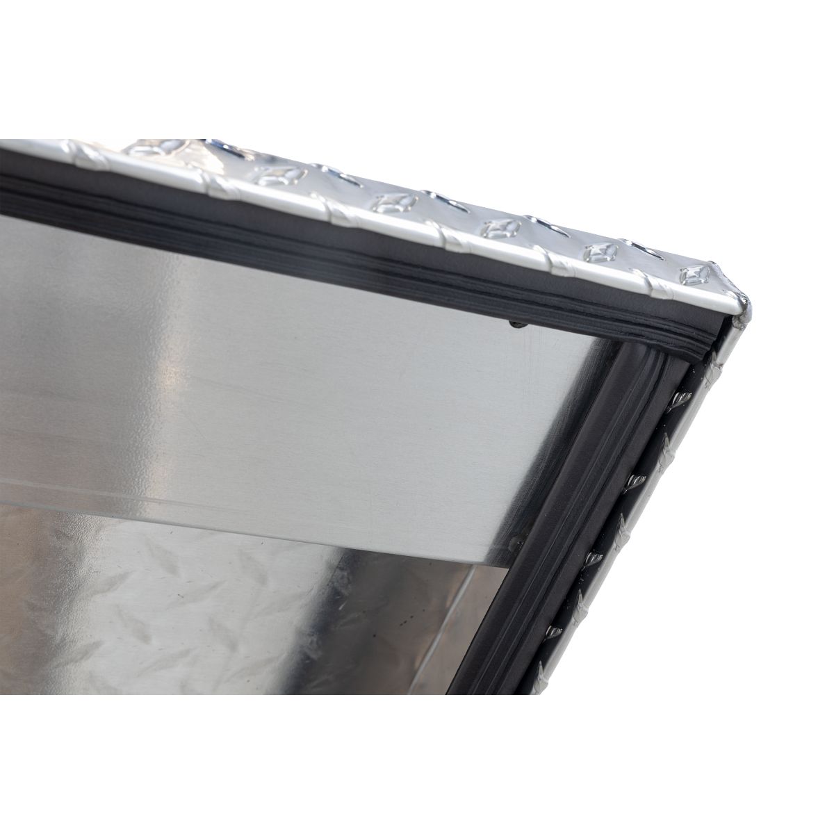 Weather Guard Gull Wing Crossover Tool Box Aluminum Standard Model 124-0-04