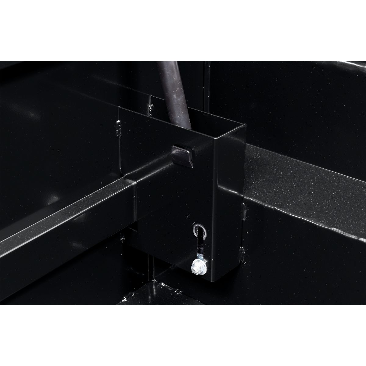 Weather Guard Crossover Tool Box for Mid-Size Trucks Gloss Black Aluminum Low Profile Model 131-5-04