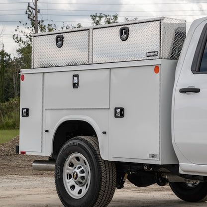 Buyers Products 72-in x 18-in x 16-in Diamond Tread Aluminum Topsider Truck Box - 1701563