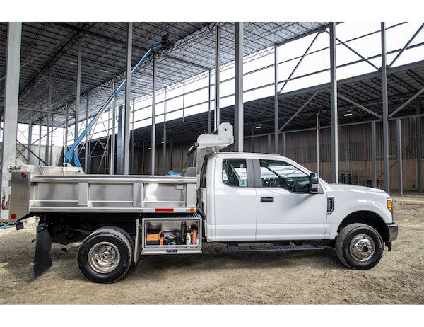 Buyers Products 30-in x 18-in x 24-in Diamond Tread Aluminum Underbody Truck Box - 1705116