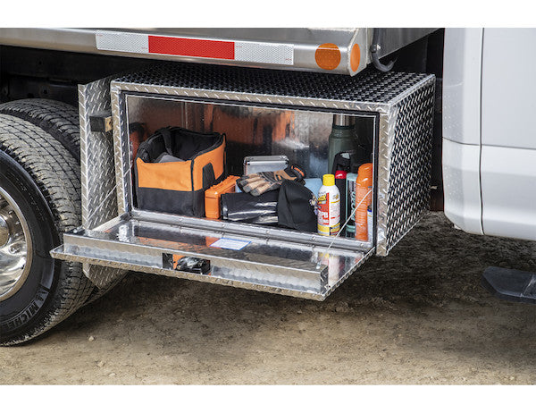 Buyers Products 30-in x 18-in x 18-in Diamond Tread Aluminum Underbody Truck Box - 1705103
