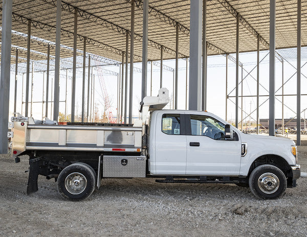 Buyers Products 36-in x 18-in x 18-in Pro Series Smooth Aluminum Underbody Truck Box with Diamond Tread Door - 1706505