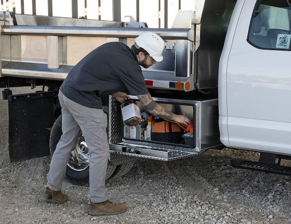 Buyers Products 36-in x 18-in x 18-in Pro Series Smooth Aluminum Underbody Truck Box with Diamond Tread Door - 1706505
