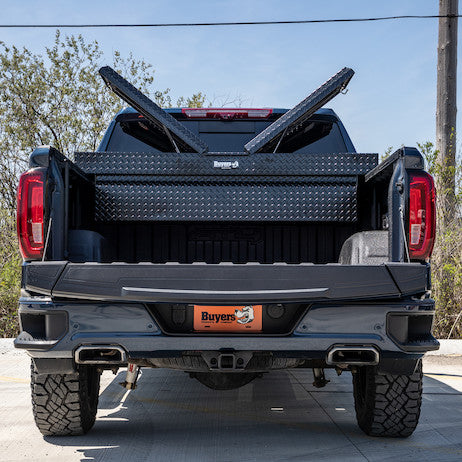Buyers Products 71-in x 23-in x 20-in Gloss Black Diamond Tread Aluminum Gull Wing Truck Box - 1720413