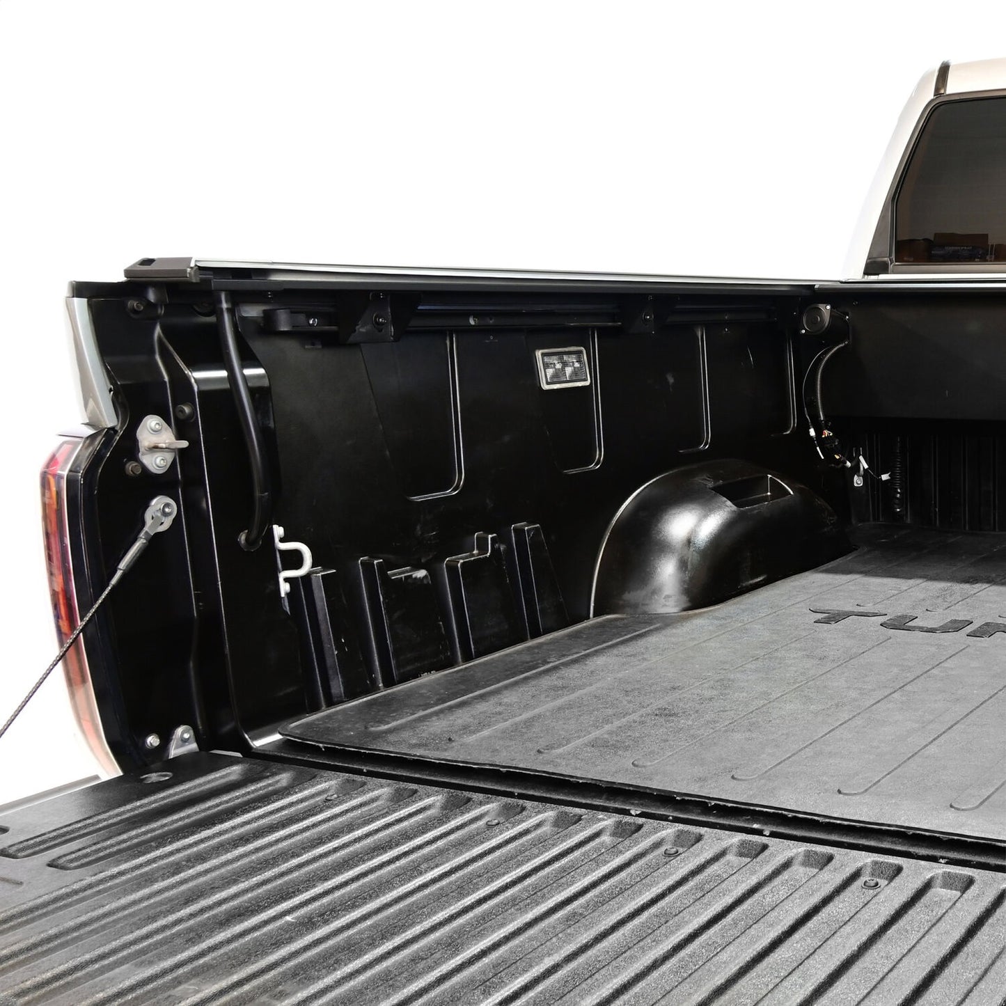 Westin Electric Retractable Tonneau Cover for Toyota Tundra (2022-2026) - 19-50285