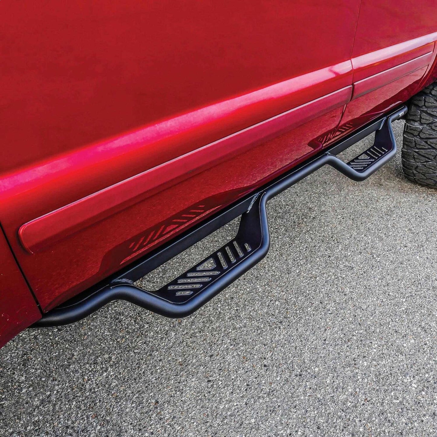 Westin Outlaw Drop Nerf Step Bars for Ford Super Duty trucks (1999-2016) - 20-11335