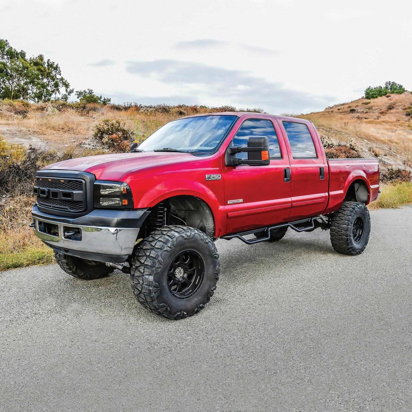 Westin Outlaw Drop Nerf Step Bars for Ford Super Duty trucks (1999-2016) - 20-11335