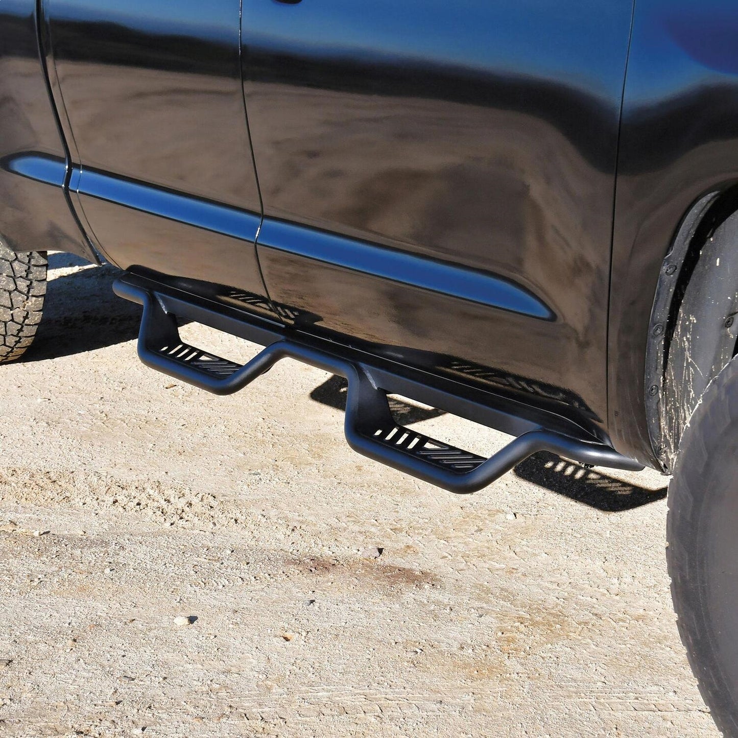 Westin Outlaw Drop Nerf Step Bars for Toyota Tundra (2007-2021) - 20-13245