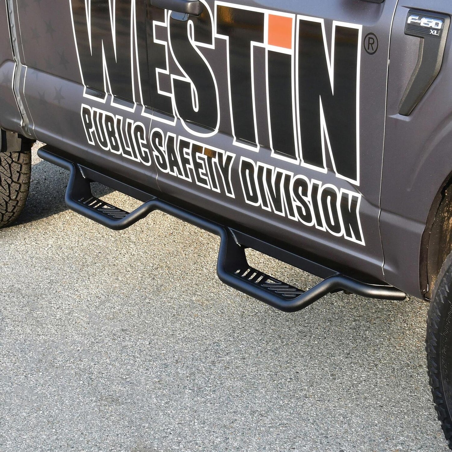 Westin Outlaw Drop Nerf Step Bars - 20-13945