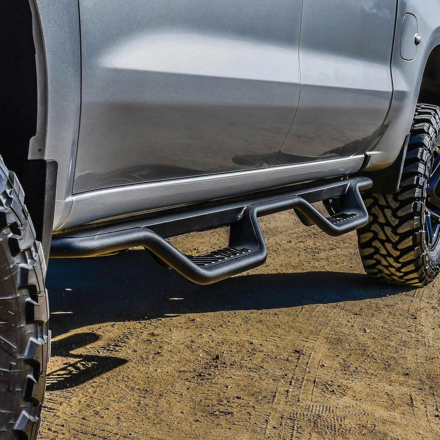 Westin Outlaw Drop Nerf Step Bars for Chevrolet Silverado / GMC Sierra trucks (2019-2026) - 20-14135