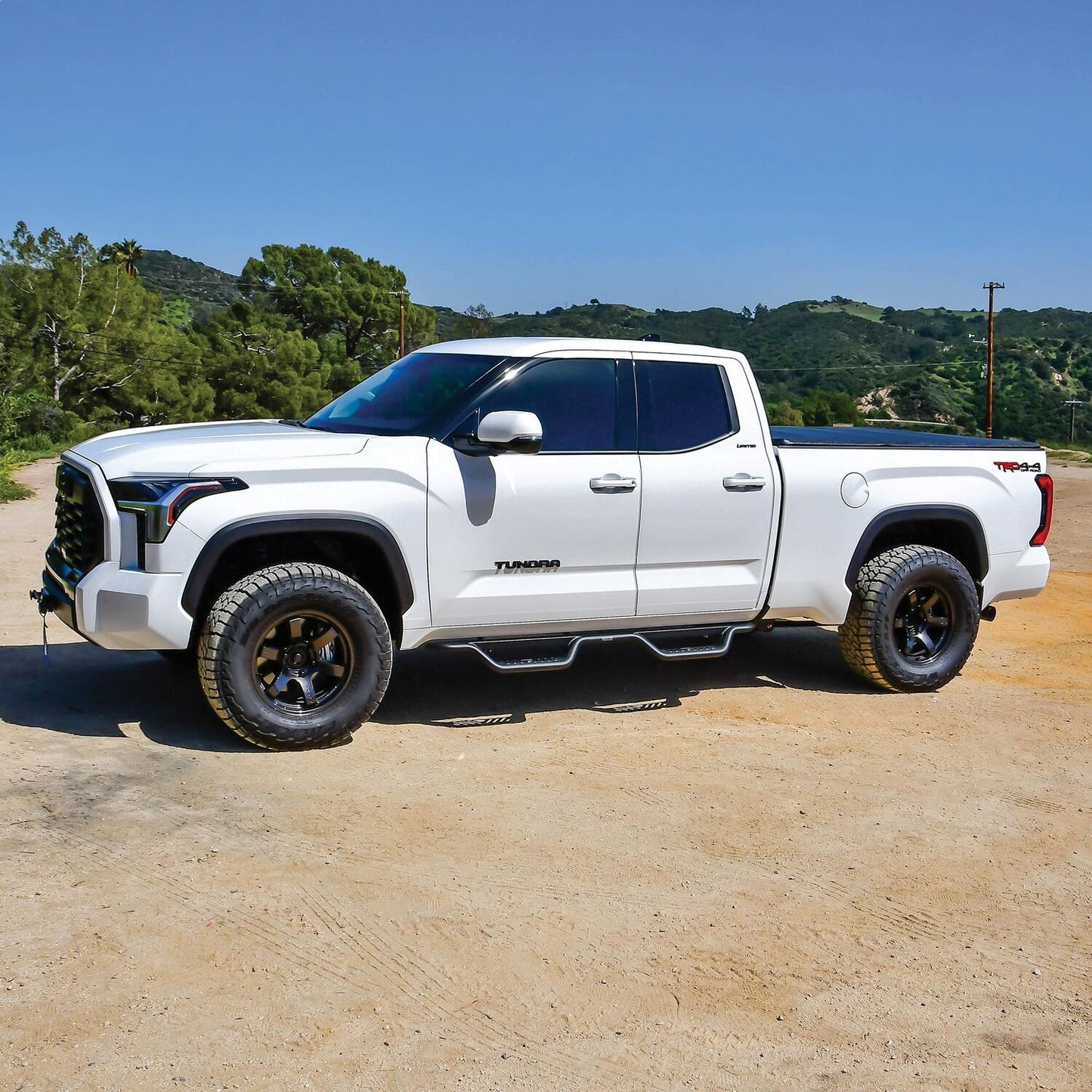 Westin Outlaw Drop Nerf Step Bars for Toyota Tundra (2022-2026) - 20-14225