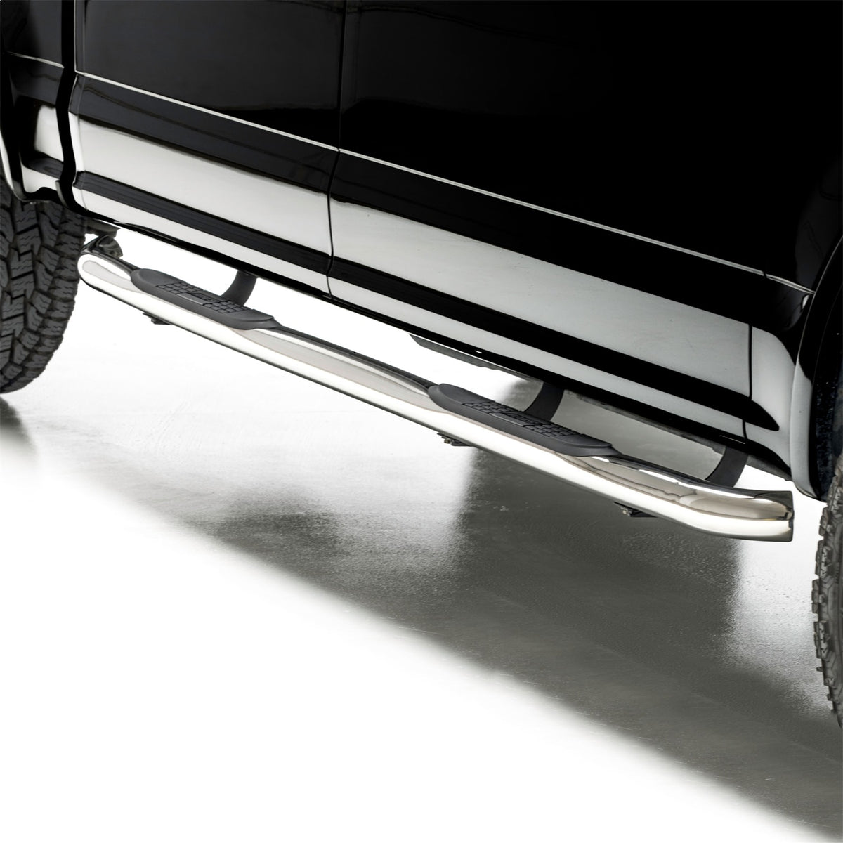 ARIES 3-in Round Polished Stainless Steel Nerf Bars for Ford F-150, F-150 Lightning, F-250/F-350/F-450/F-550 Super Duty (2015-2026) - 203043-2
