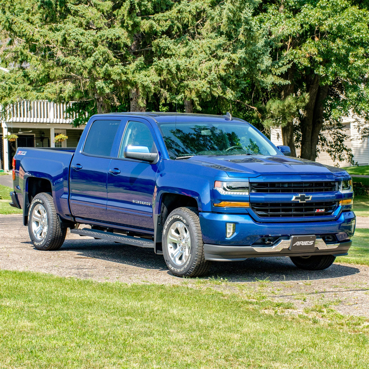 ARIES RidgeStep Black Steel 6.5 x 75-in Truck Running Boards for Chevrolet/GMC Double Cab (2007-2019) - 2055511