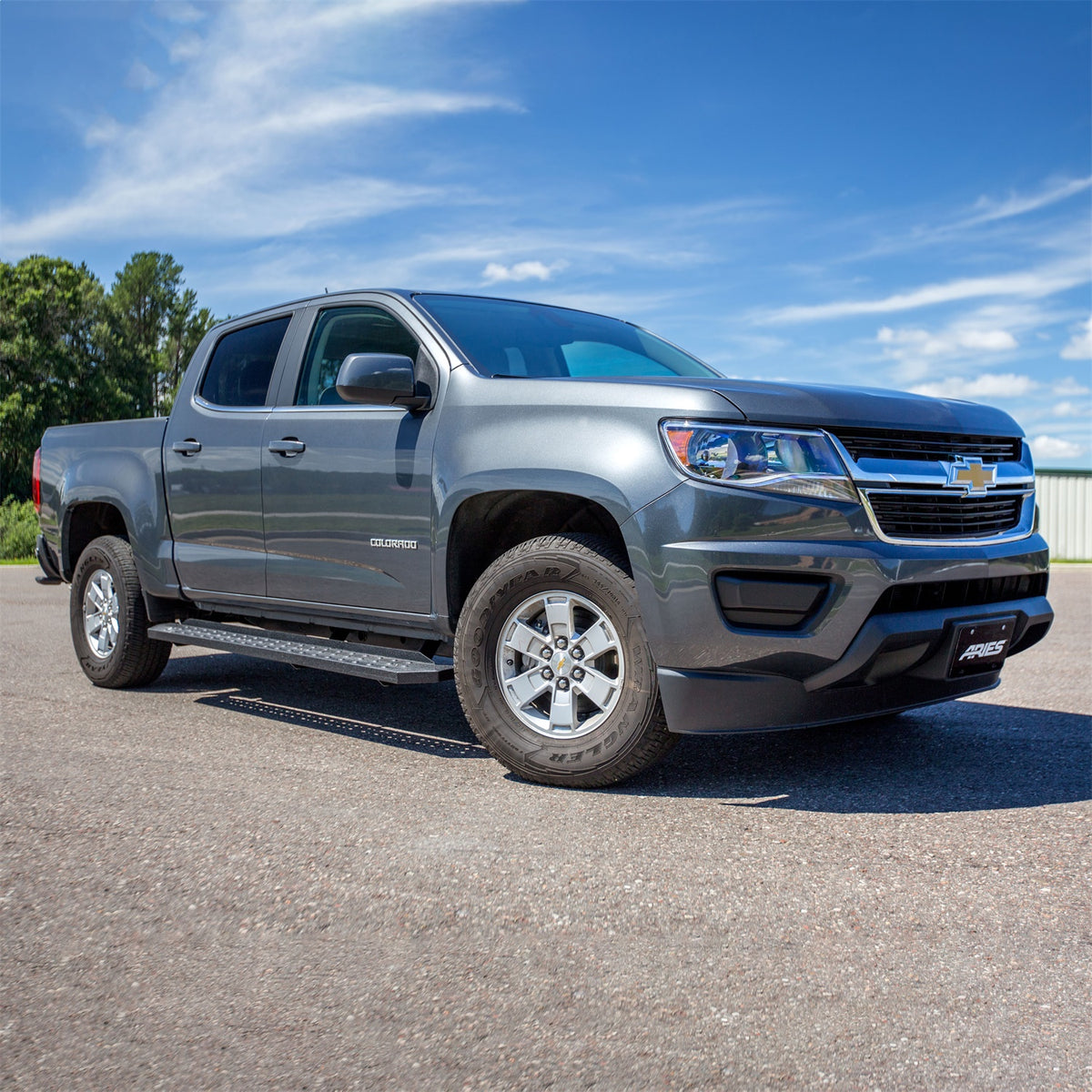 ARIES RidgeStep Black Steel 6.5 x 75-in Truck Running Boards for Chevrolet/GMC Canyon/Colorado Extended Cab (2015-2022) - 2055532