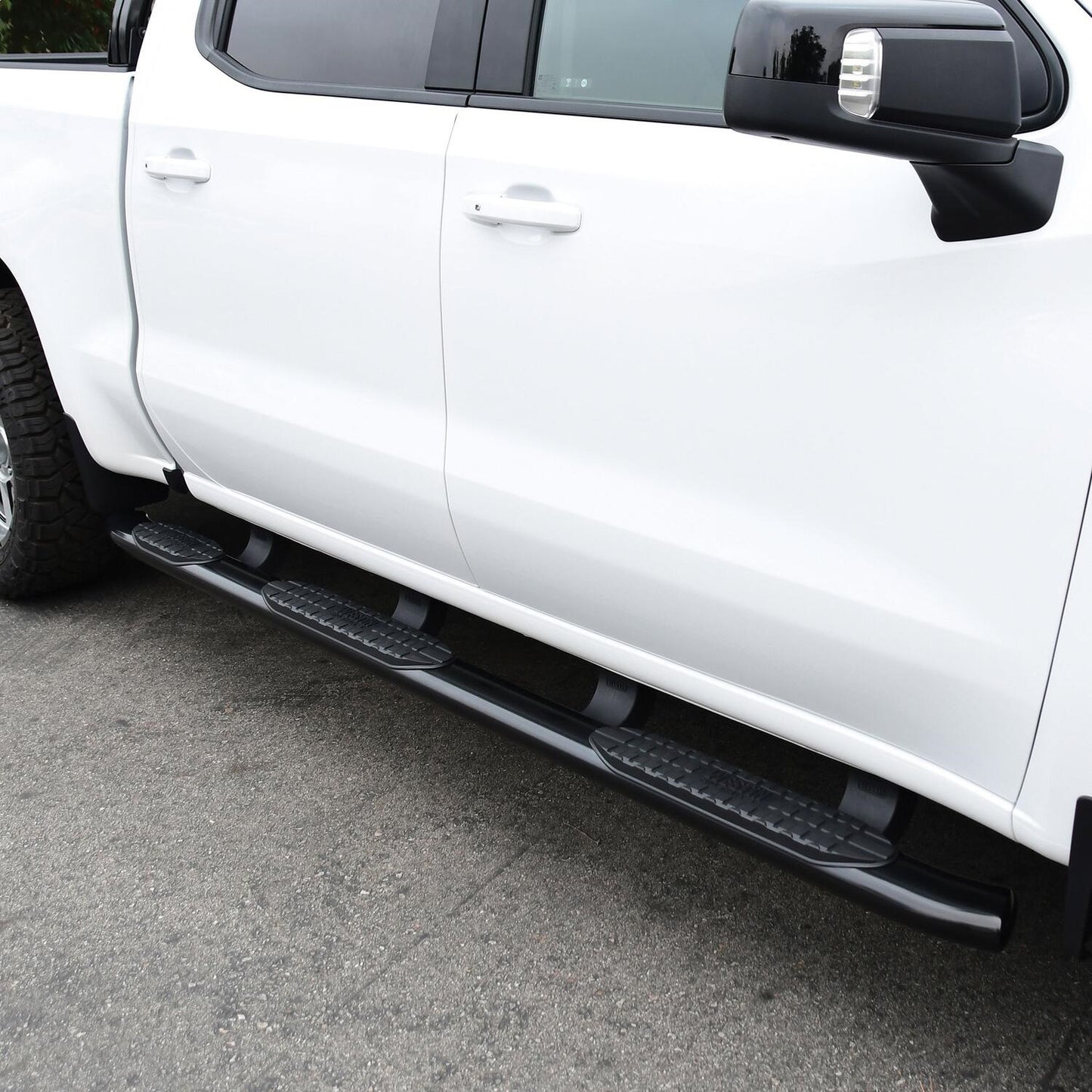 Westin PRO TRAXX 5 Oval W2W Nerf Step Bars for Chevrolet/GMC Silverado/Sierra 1500 (2019-2026) - 21-534685