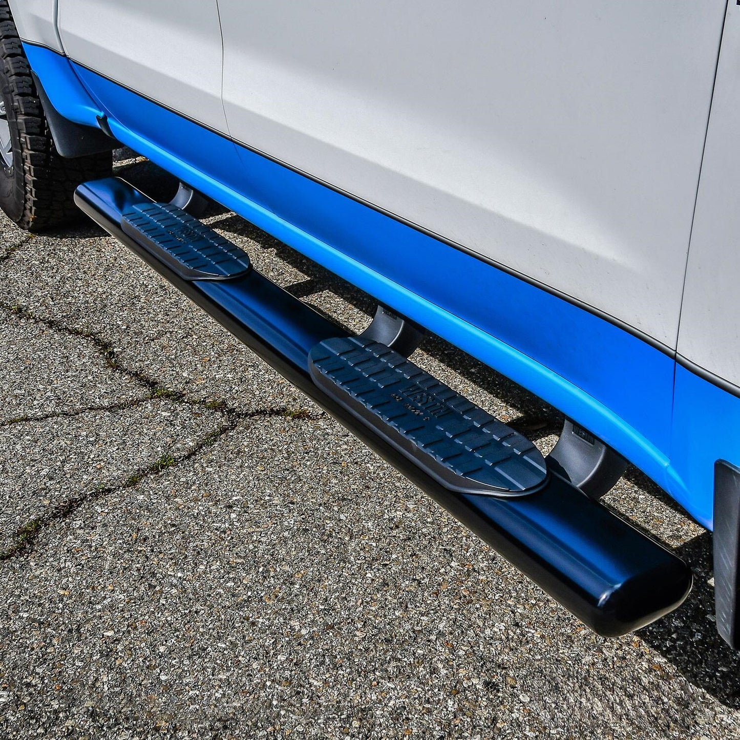 Westin PRO TRAXX 6 Oval Nerf Step Bars for Chevrolet Silverado / GMC Sierra trucks (2019-2026) - 21-64135