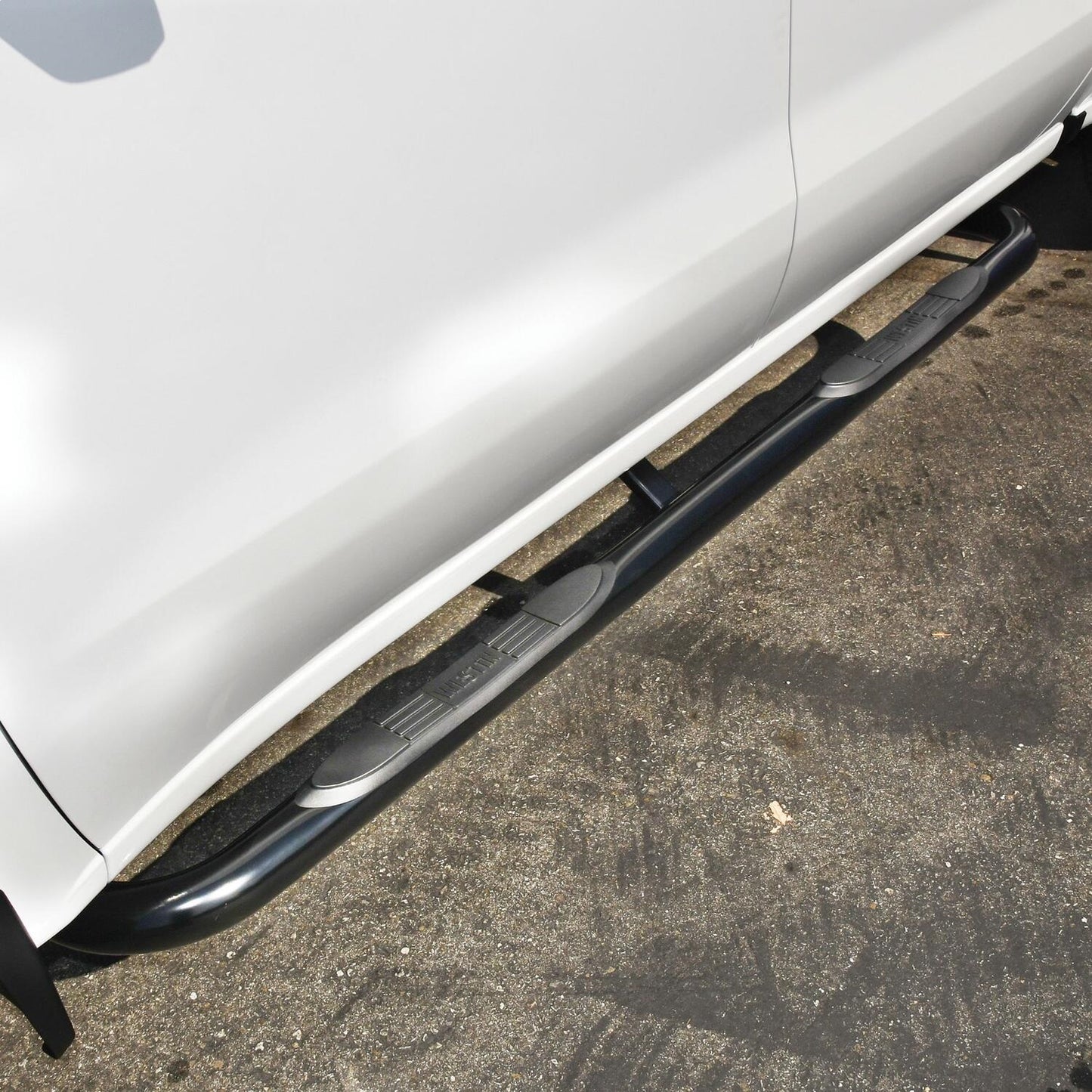 Westin E-Series 3 Nerf Step Bars for Chevrolet/GMC Silverado/Sierra 1500 (2019-2026) - 23-4135