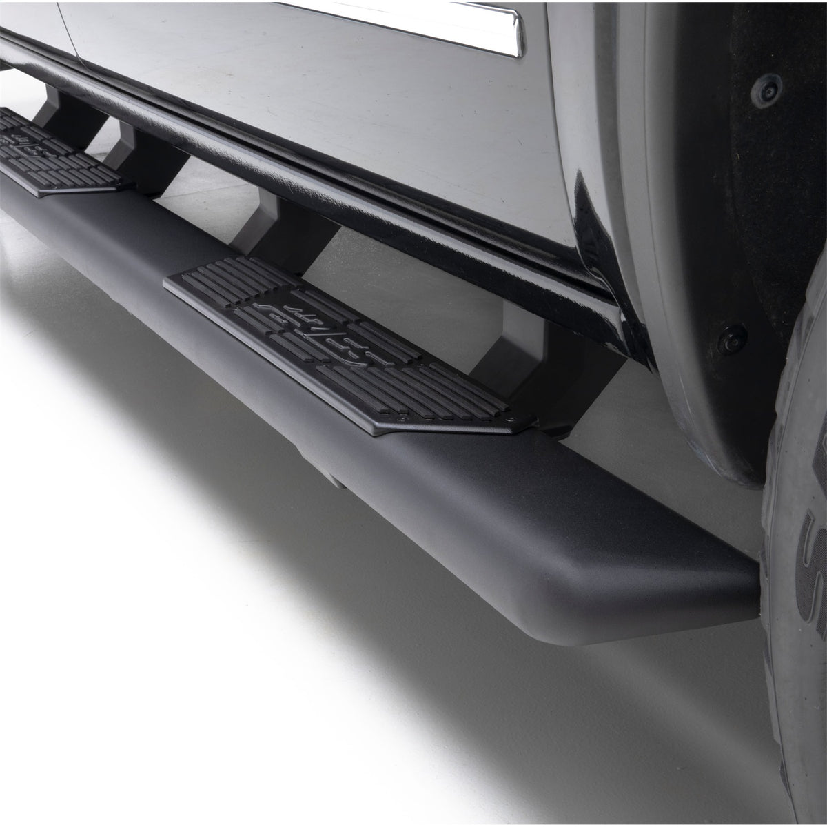 ARIES AscentStep Black Steel 5.5 x 91-in Truck Running Boards for Ford F-250/F-350/F-450 Super Duty SuperCrew (1999-2016) - 2558024