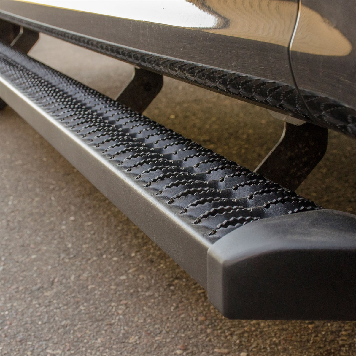 ARIES SlimGrip 5-in x 88-in Black Aluminum Running Boards for Chevrolet/GMC Silverado/Sierra 2500 HD, Silverado/Sierra 3500 HD Crew Cab (2007-2019) - 2559046