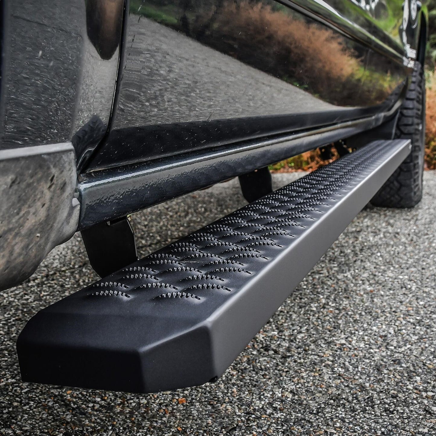 Westin Grate Steps Running Boards - 27-74755