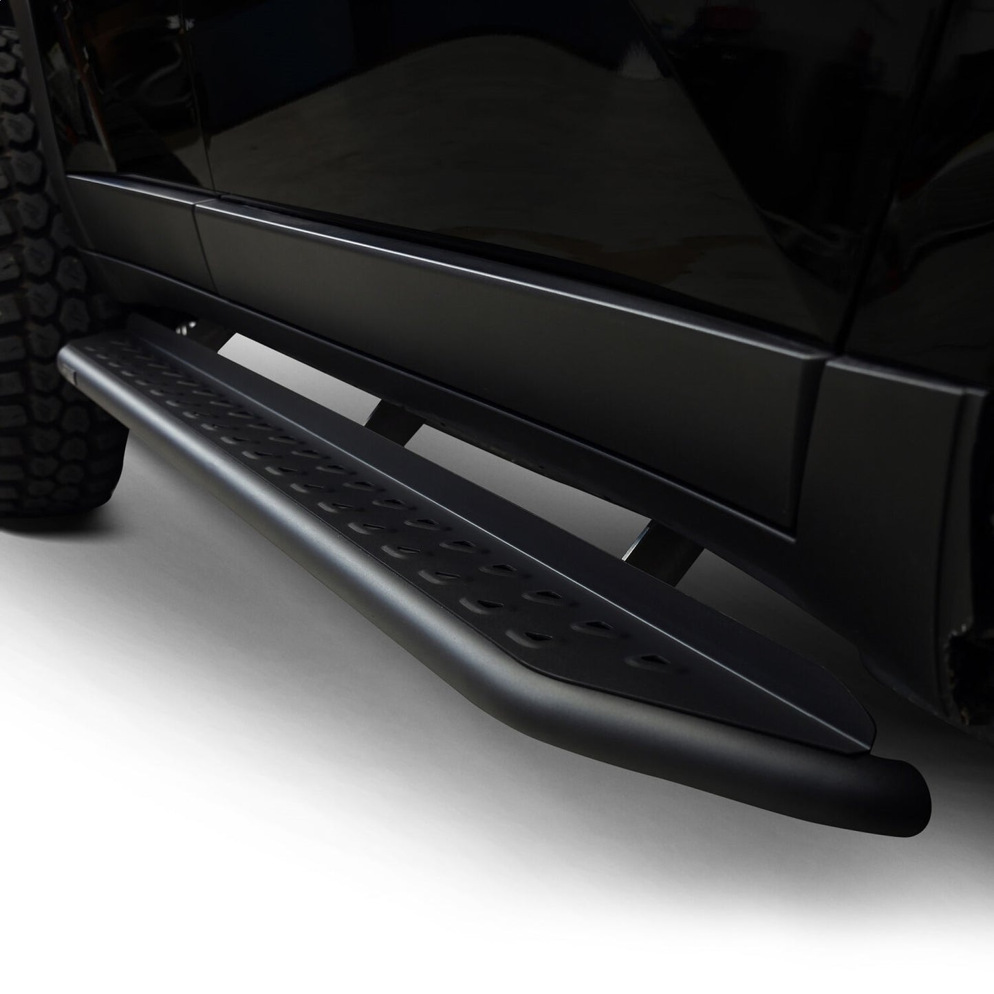 Westin Outlaw Running Boards - 28-33795