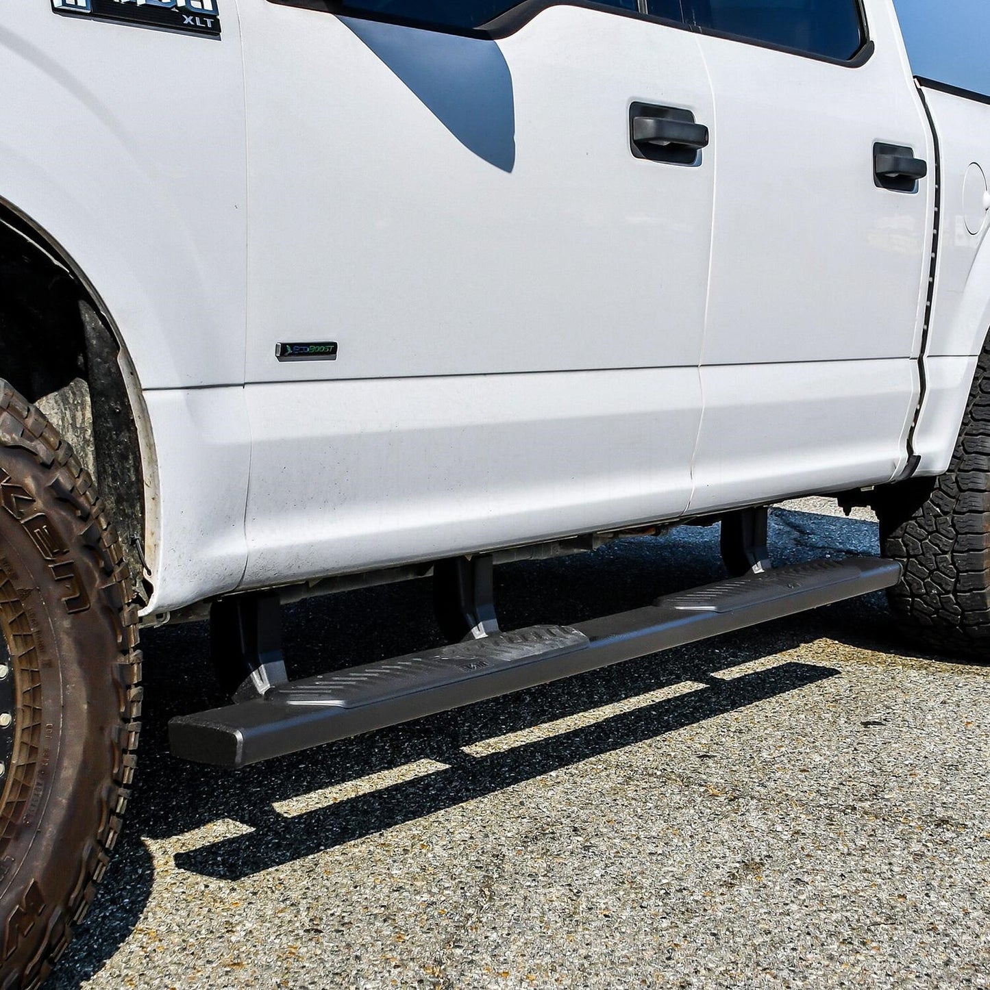 Westin R5 XD Nerf Step Bars - 28-521095