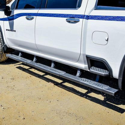 Westin R5 M-Series XD Wheel to Wheel Nerf Step Bars for Chevrolet Silverado / GMC Sierra trucks (2020-2026) - 28-5234765