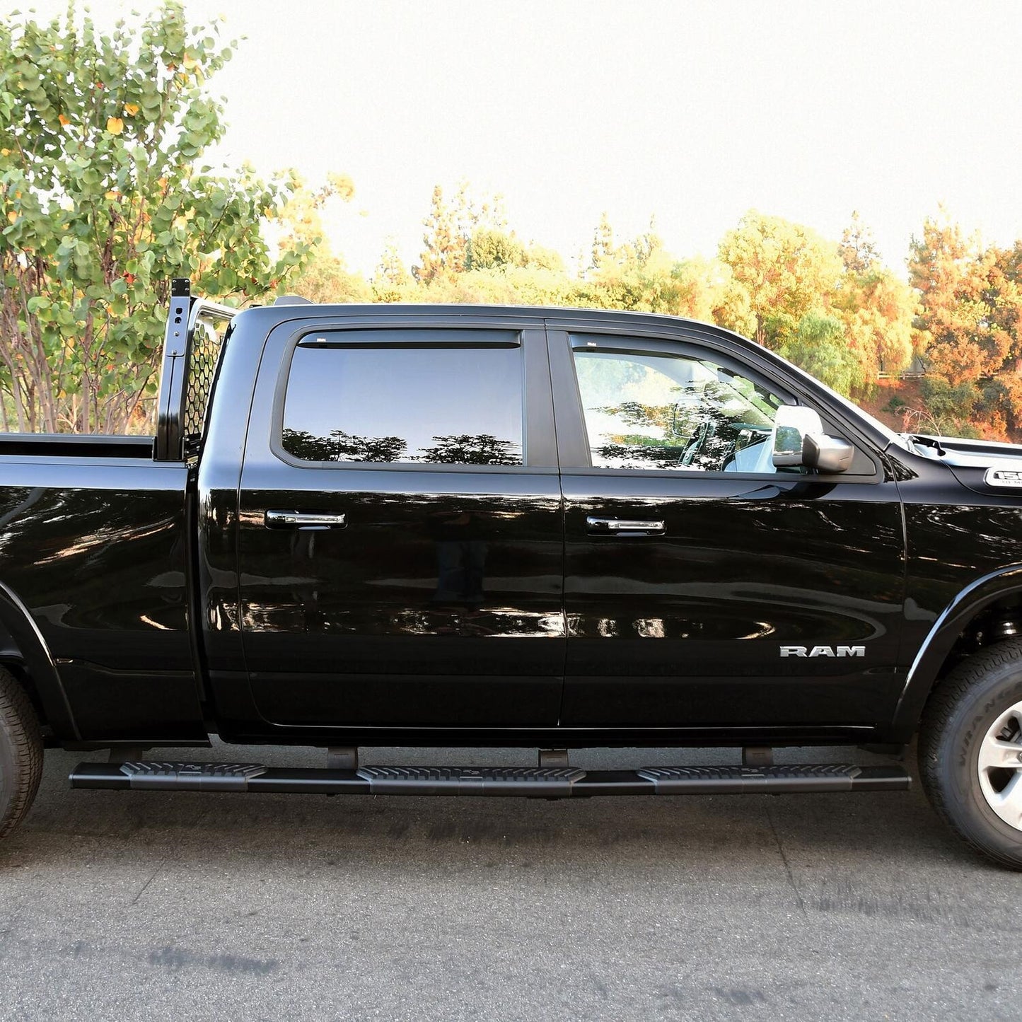 Westin R5 M-Series Wheel-to-Wheel Nerf Step Bars for Dodge/Ram 1500 (2019-2026) - 28-534705
