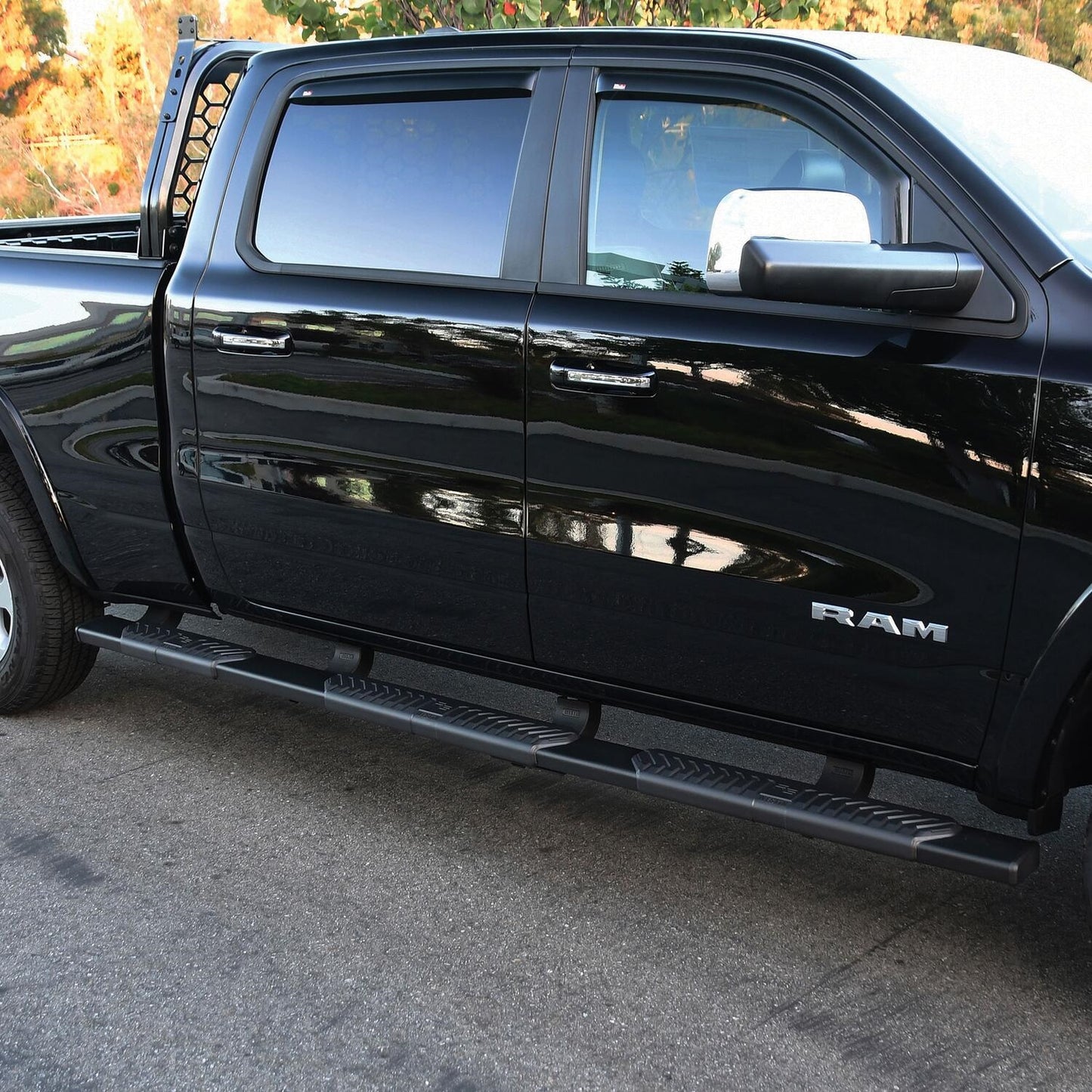 Westin R5 M-Series Wheel-to-Wheel Nerf Step Bars for Dodge/Ram 1500 (2019-2026) - 28-534705