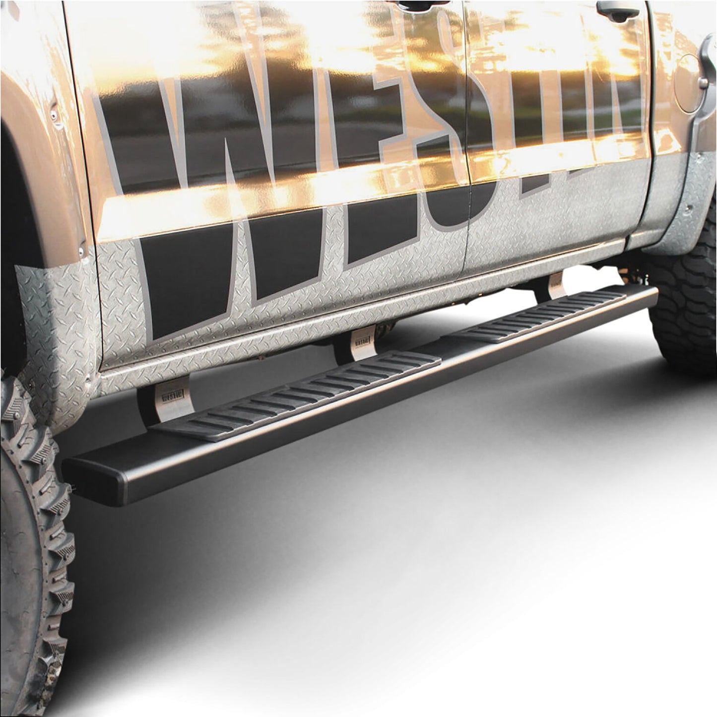 Westin R7 Nerf Step Bars for Chevrolet Silverado / GMC Sierra trucks (2007-2019) - 28-71035