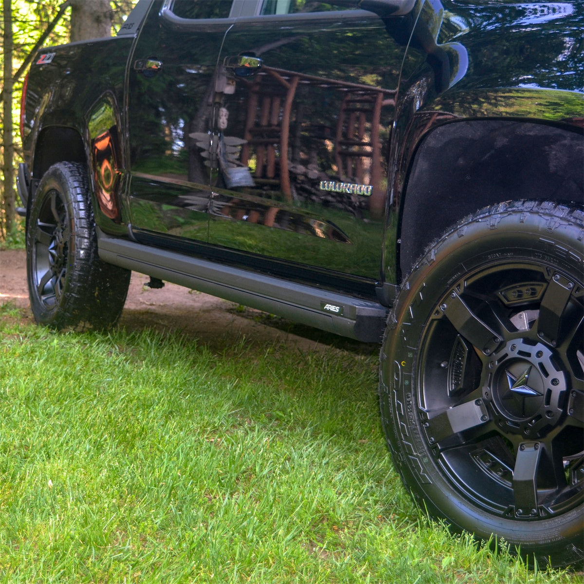 ARIES ActionTrac 83.6-in Retractable Powered Running Boards for Chevrolet/GMC Canyon/Colorado Crew Cab (2015-2026) - 3047904