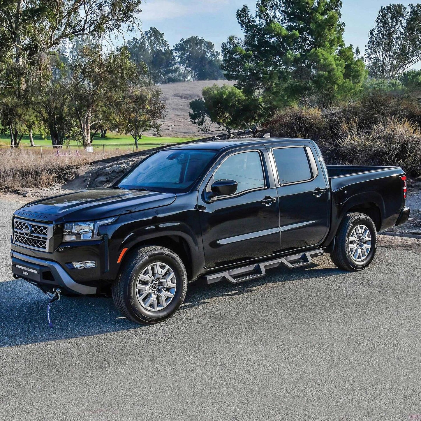 Westin HDX Drop Nerf Step Bars for Nissan Frontier (2022-2026) - 56-14215