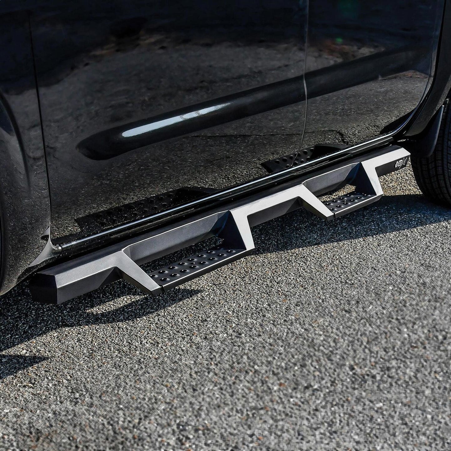 Westin HDX Drop Nerf Step Bars for Nissan Frontier (2022-2026) - 56-14215