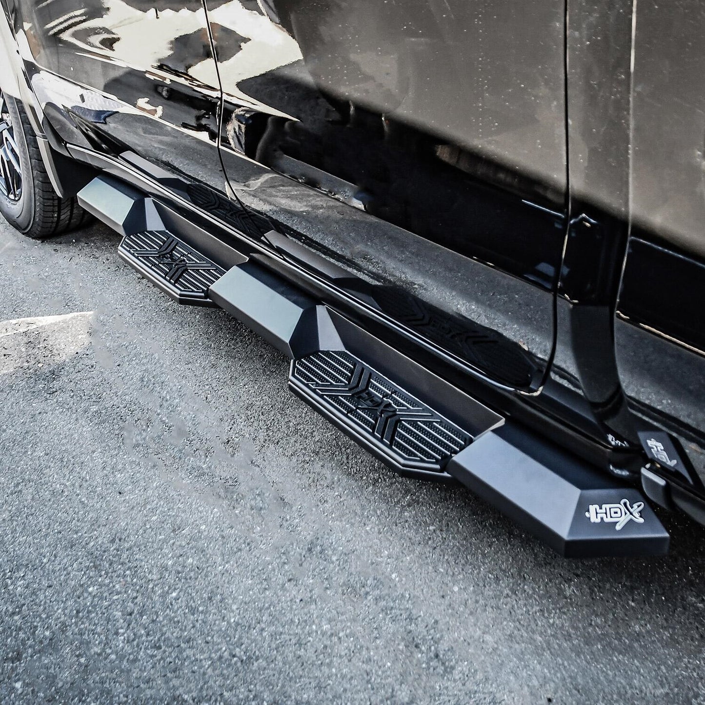 Westin HDX Xtreme Nerf Step Bars for Chevrolet Silverado / GMC Sierra trucks (2019-2026) - 56-24125