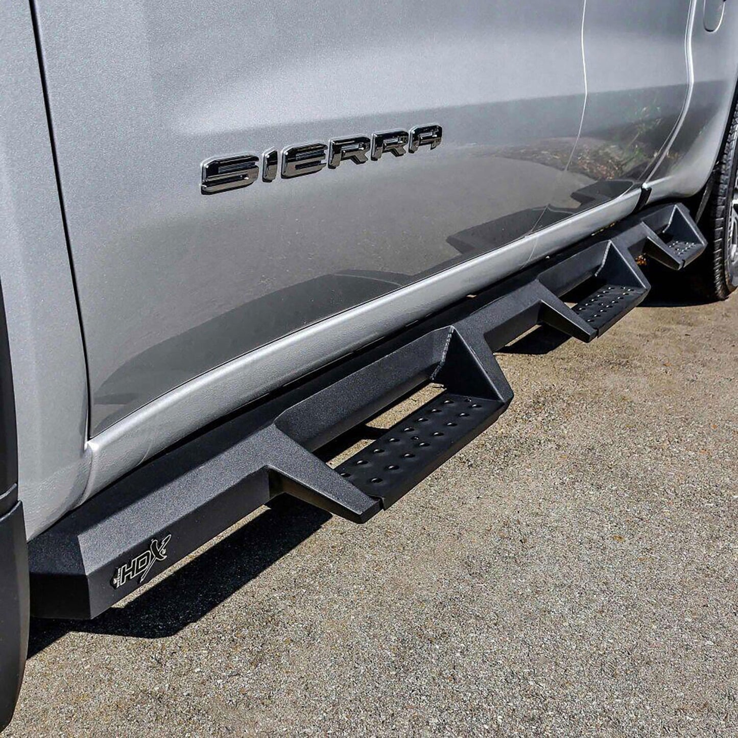 Westin HDX Drop Wheel-to-Wheel Nerf Step Bars for Chevrolet/GMC Silverado/Sierra 1500 (2019-2026) - 56-534715