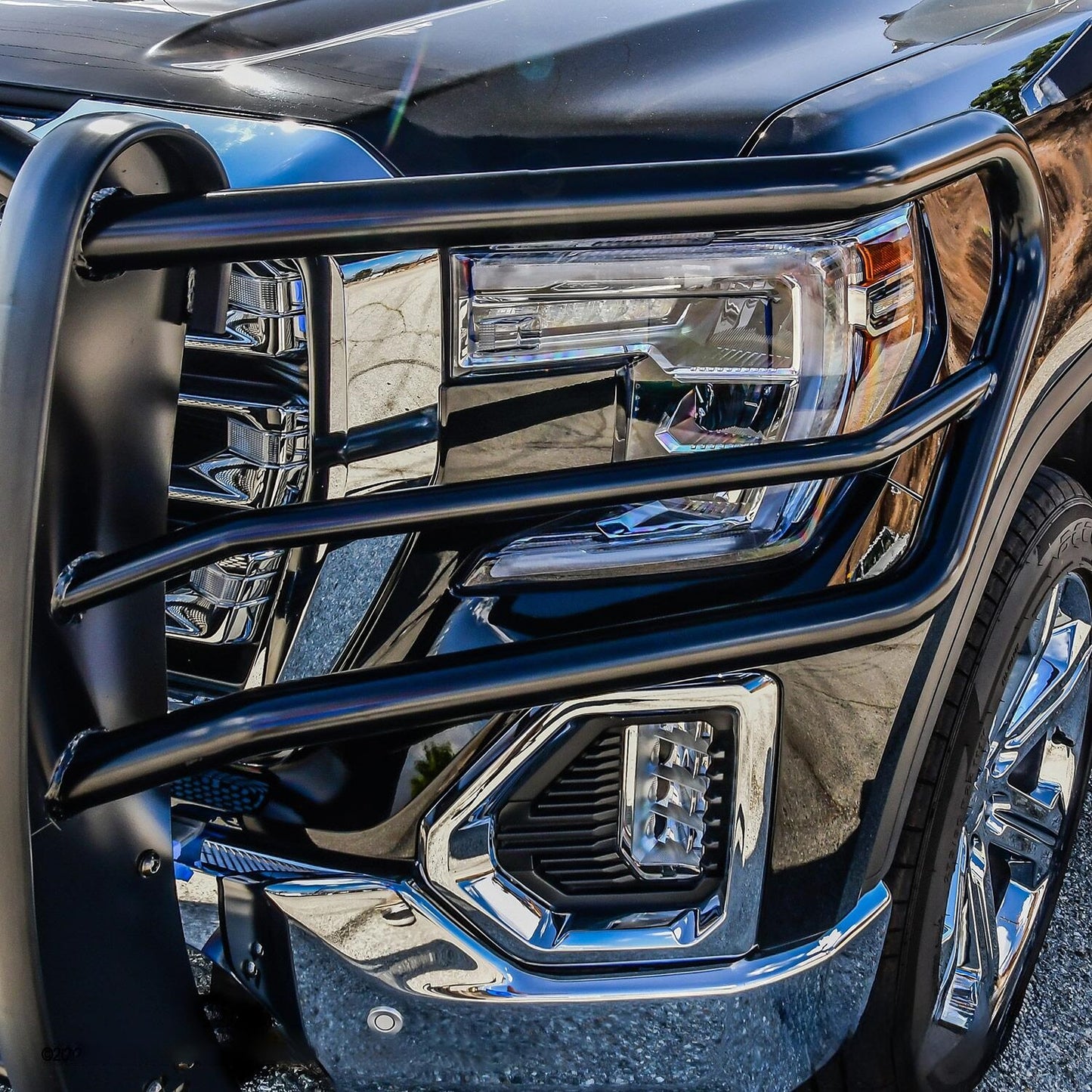 Westin HDX Grille Guard for GMC Sierra 1500 (2019-2022) - 57-3965