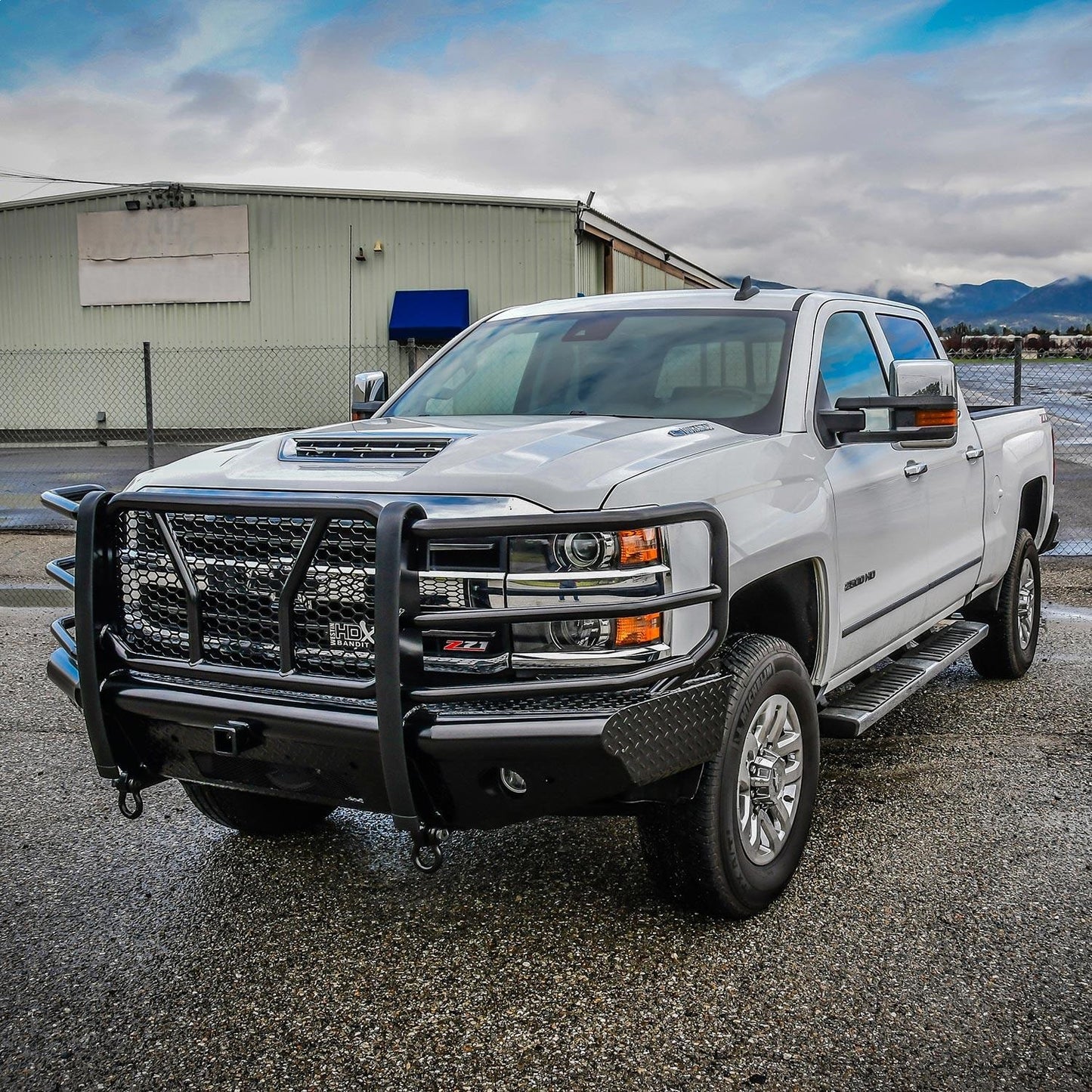 Westin HDX Bandit Front Bumper for Chevrolet Silverado HD (2015-2019) - 58-31155
