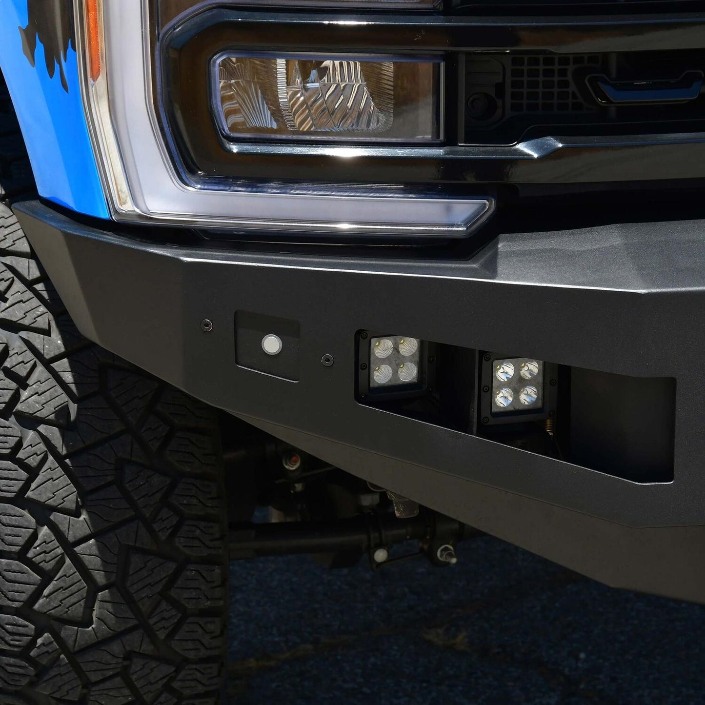 Westin Pro-Series Front Bumper for Ford Super Duty trucks (2023-2026) - 58-411305