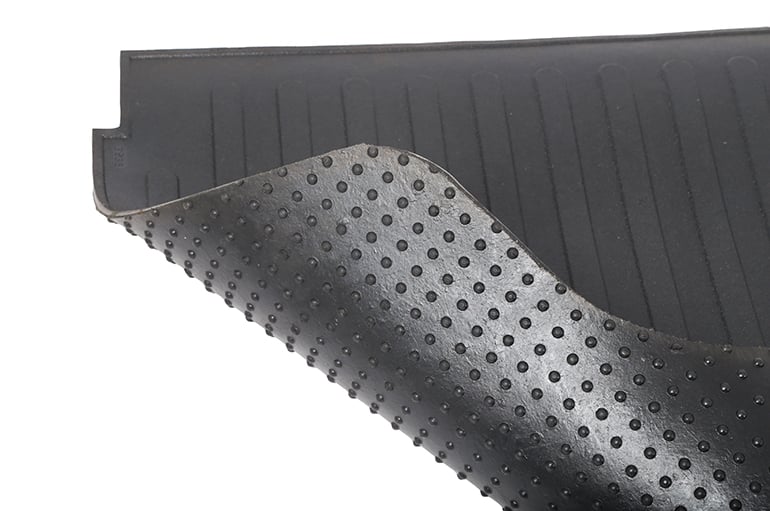 Dee Zee Heavyweight Bed Mat - Custom Fit for Nissan Titan (2016-2023) - 6.5' Bed