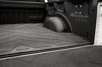 Dee Zee Heavyweight Bed Mat - Custom Fit for Chevy/GMC Colorado/Canyon (2015-2023) - 5' Bed
