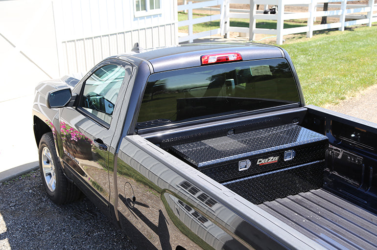 Dee Zee Tool Box - Red Chest Black BT