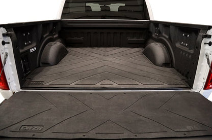 Dee Zee Heavyweight Bed Mat - Custom Fit for Ford F150 (2015-2023) - 6.5' Bed