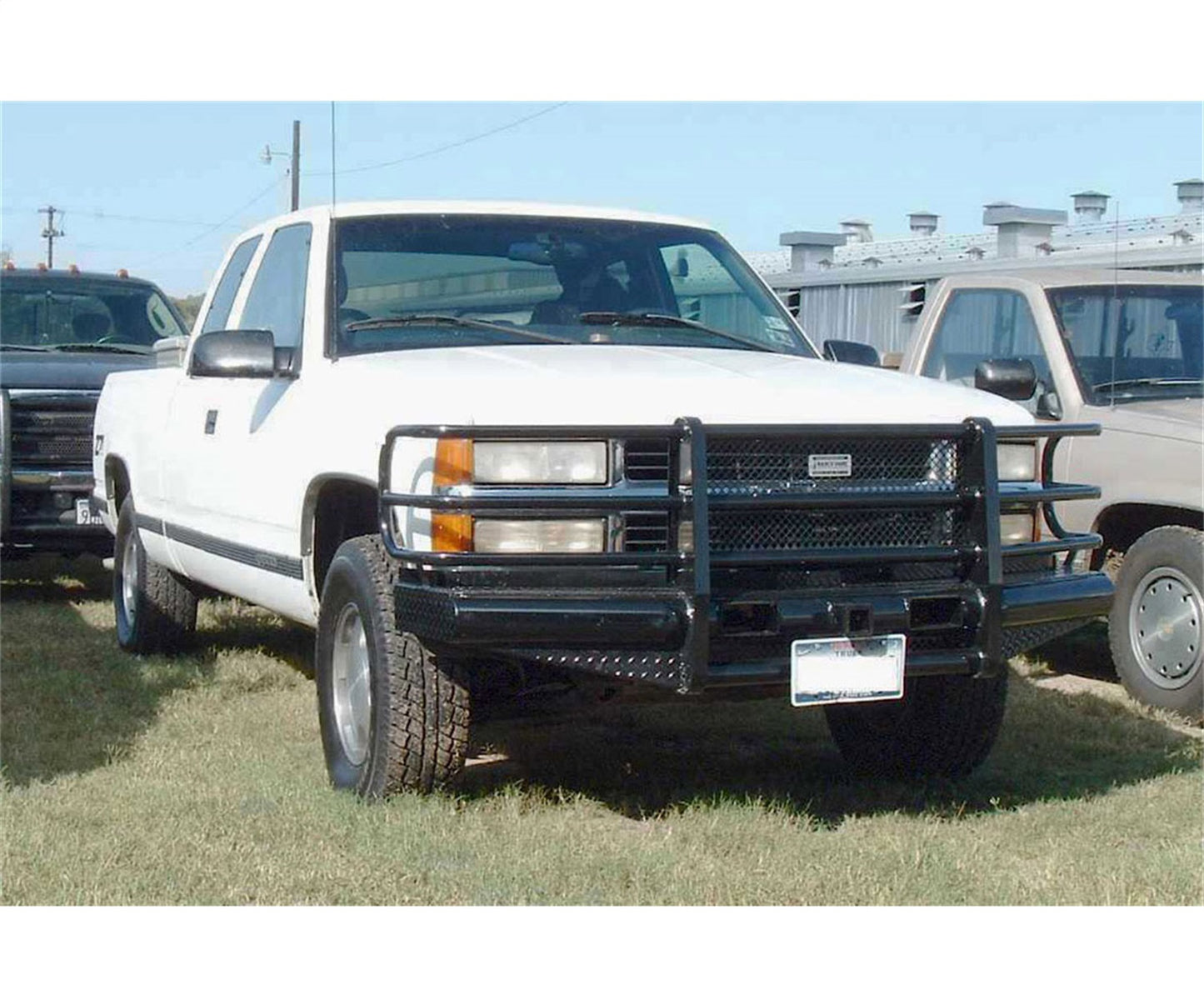 Ranch Hand Legend Series Front Bumper with Grille Guard for Chevrolet/GMC C/K-Series Pickups, GMC Jimmy (1988-2000) - FBC881BLR