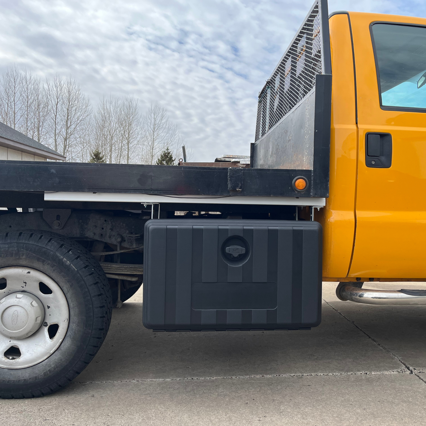 Co.Par 32-in Underbody Composite Tool Box - Single-Door - NOVABOX80