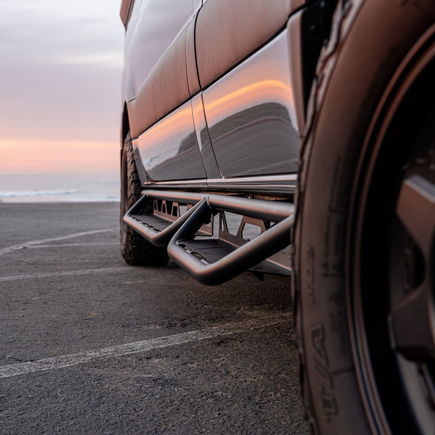 Vanspeed Side Steps - Driver & Passenger for Mercedes Sprinter 144/170 (2008+) - VNSPD-005