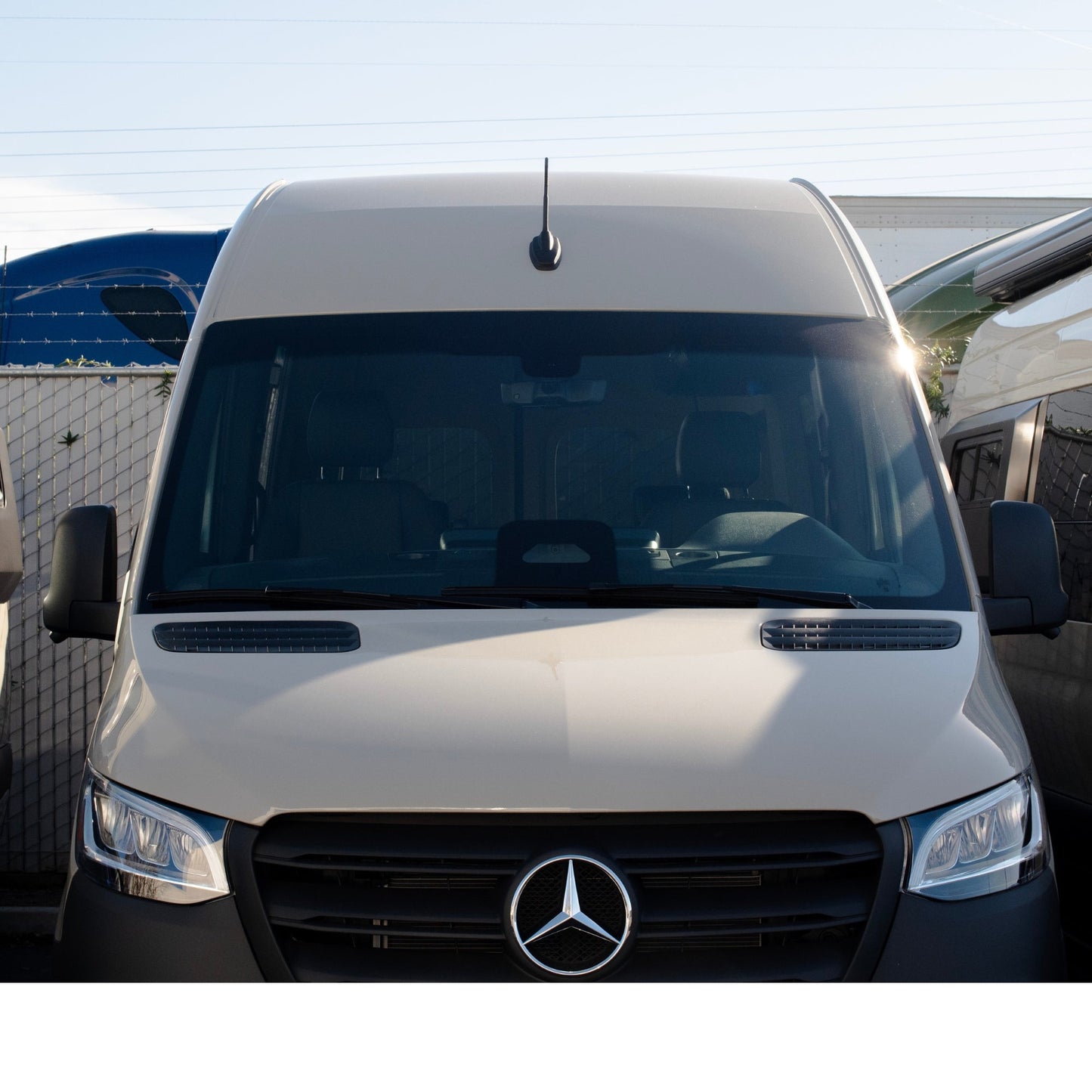 Vanspeed Short Antenna Replacement for Mercedes Sprinter 144/170 (2019+) - VNSPD-090